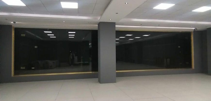 اجاره مغازه 220 متری / بَر امام علی