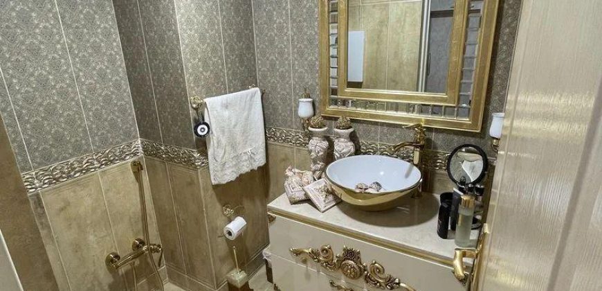 تک واحدی ۳۵۵ متری خیابان استادان