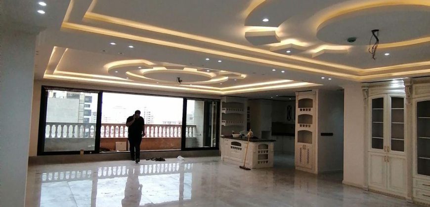 آپارتمان 255 متری فول نصبیات / کوی مهندسین ارمغان