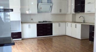 آپارتمان 250 متری کلید نخورده / بَر استادان