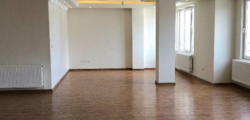 آپارتمان 250 متری کلید نخورده / بَر استادان