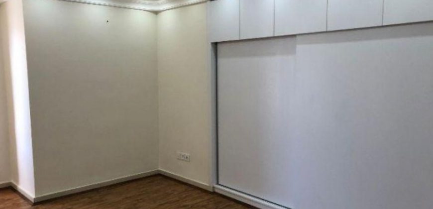 آپارتمان 250 متری کلید نخورده / بَر استادان