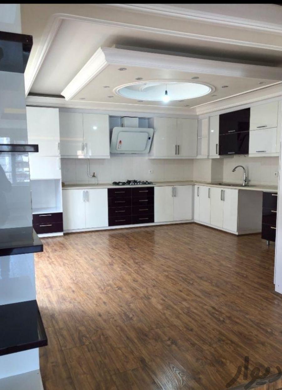 آپارتمان 250 متری کلید نخورده / بَر استادان