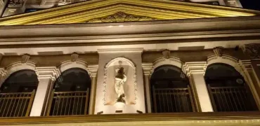 آپارتمان خیابان حضرت پور