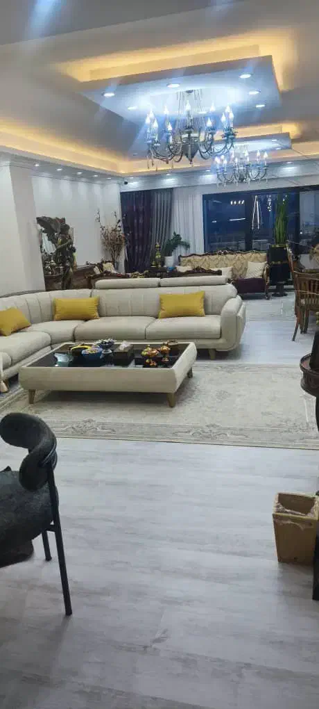 آپارتمان خیابان حضرت‌پور