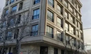 آپارتمان خیابان میلانی