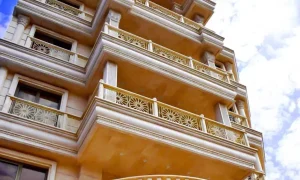 زمین در خیابان سعدی