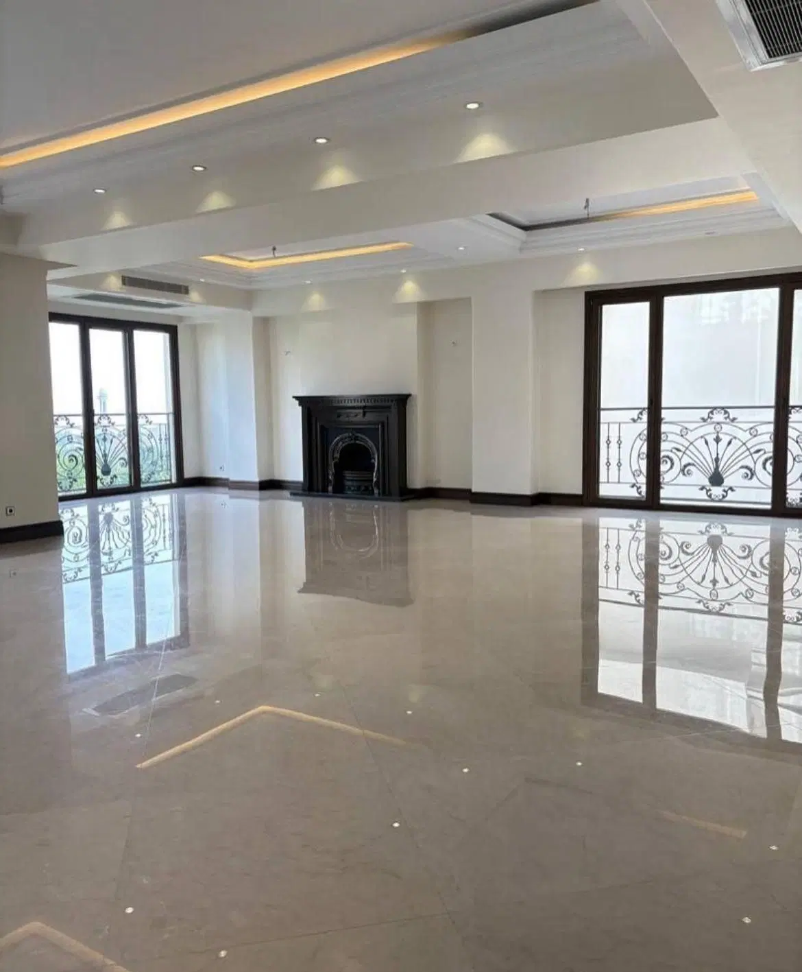آپارتمان خیابان زرین